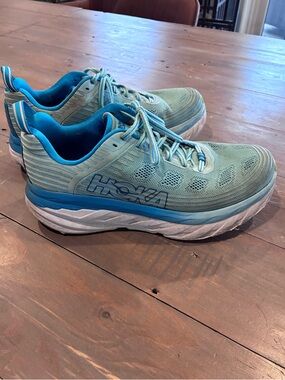HOKA Bondi6 running shoes w10